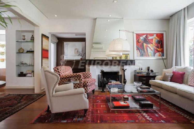 Casa com 5 Quartos à Venda, 550 m² por R$ 7.500.000 COD.