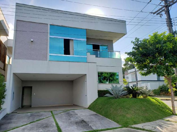 Casa de Condomínio com 4 Quartos à Venda, 350 m² por R$
