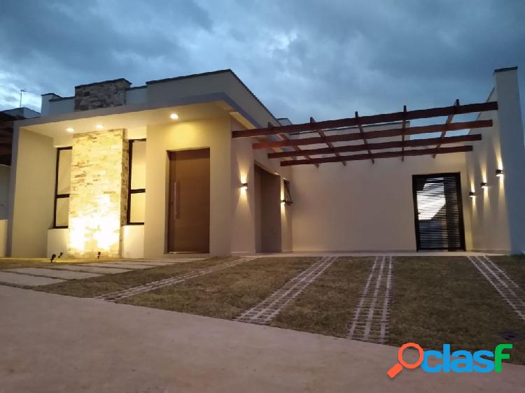 Casa em Condomínio a Venda no bairro Residencial dos Ipês