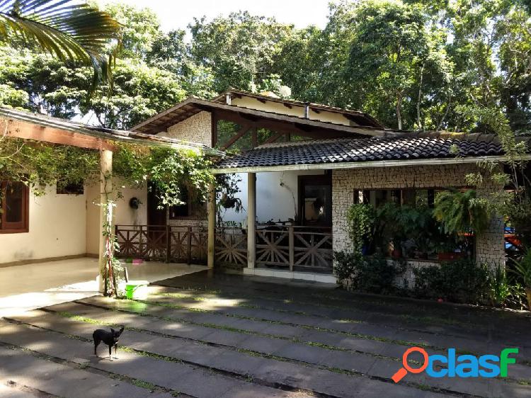 Casa em Condomínio a Venda no bairro Santa Amélia -