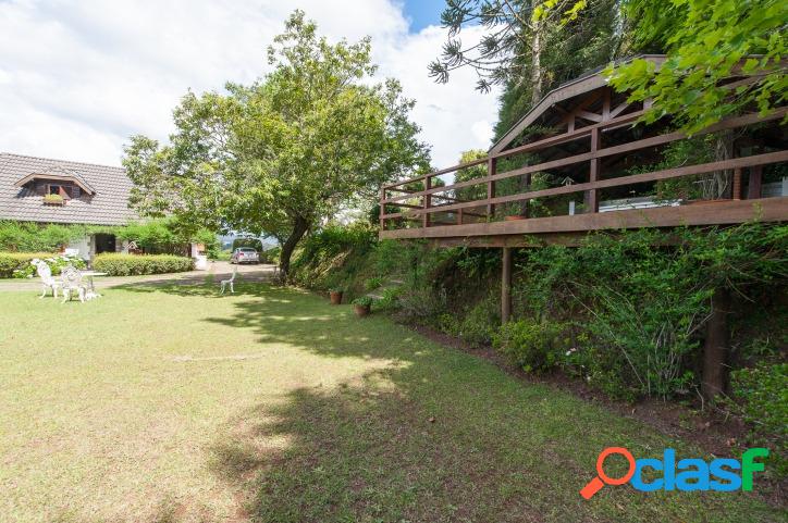 Casa em Descansópolis com terreno de 3.000 m²