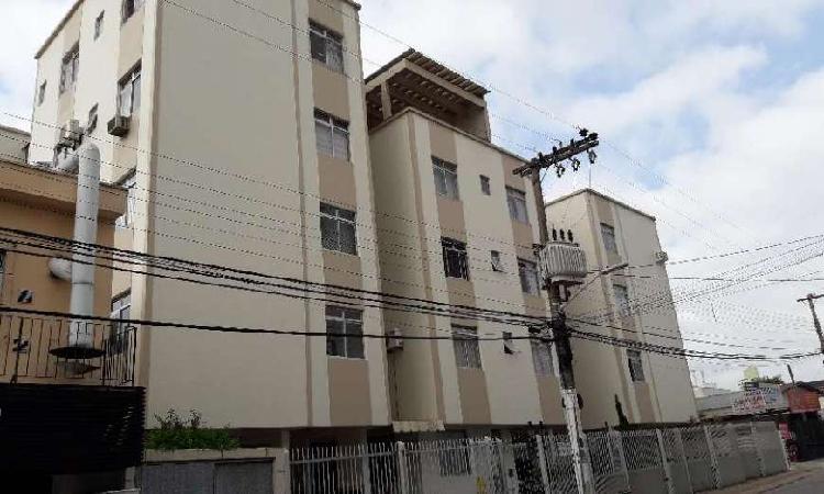 Cobertura com 3 Quartos à Venda, 110 m² por R$ 390.000