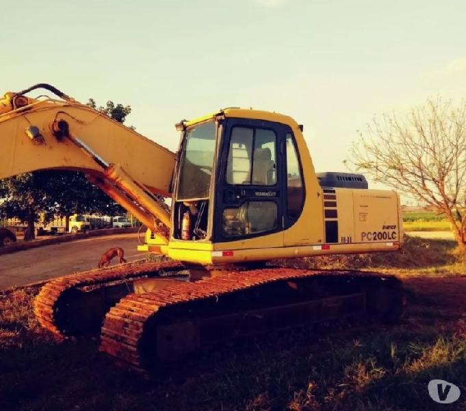 KOMATSU PC200 PC200