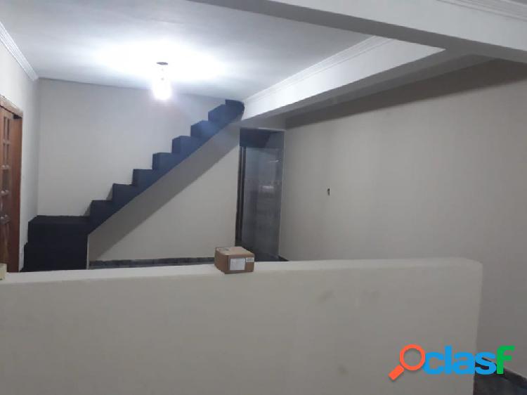 SOBRADO 137m² JARDIM SÃO JOÃO - Sobrado a Venda no bairro