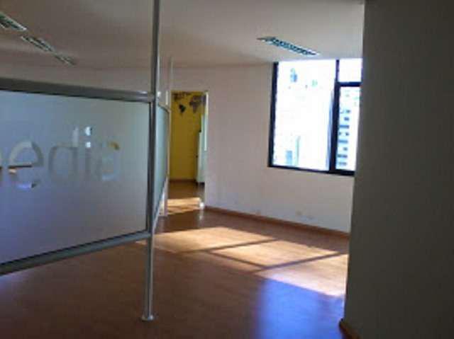 Sala Comercial à Venda, 140 m² por R$ 1.400.000 COD.