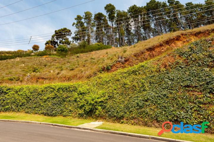 Terreno em condomínio - Região do Alto do Capivari