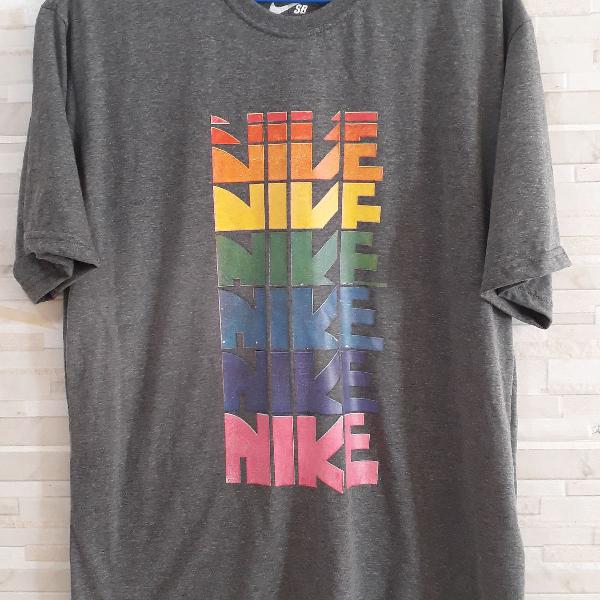 camiseta Nike SB