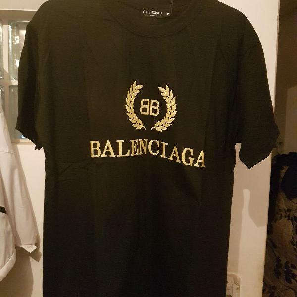 camiseta balenciaga