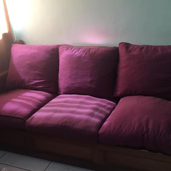 sofa de madeira