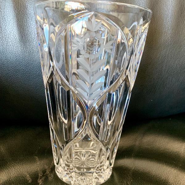 vaso de cristal bohemia novo