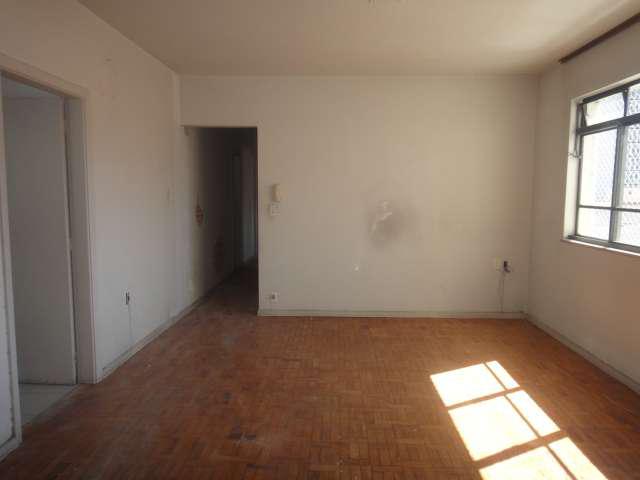Apartamento com 2 Quartos para Alugar, 97 m² por R$