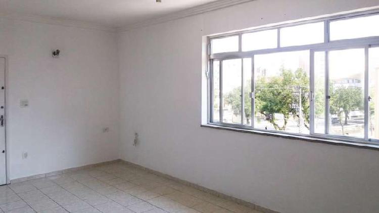 Apartamento com 3 Quartos à Venda, 95 m² por R$ 385.000