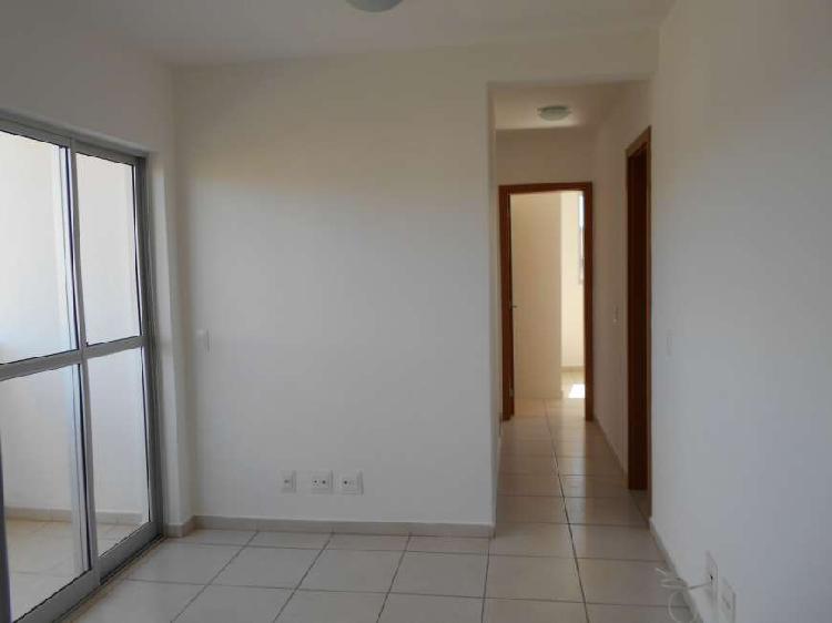 Apartamento com 3 Quartos para Alugar, 160 m² por R$
