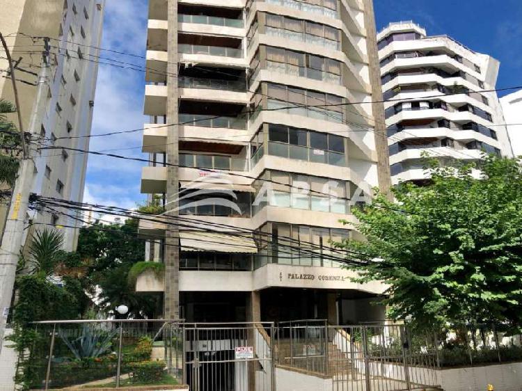 Apartamento com 4 Quartos para Alugar, 123 m² por R$