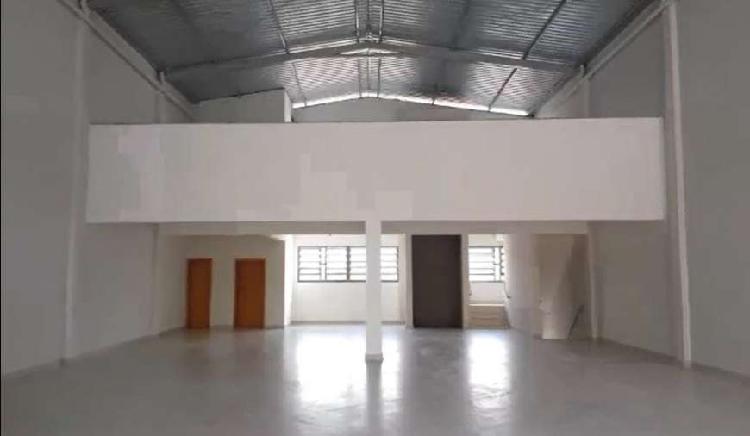 Galpão/Depósito/Armazém para Alugar, 350 m² por R$