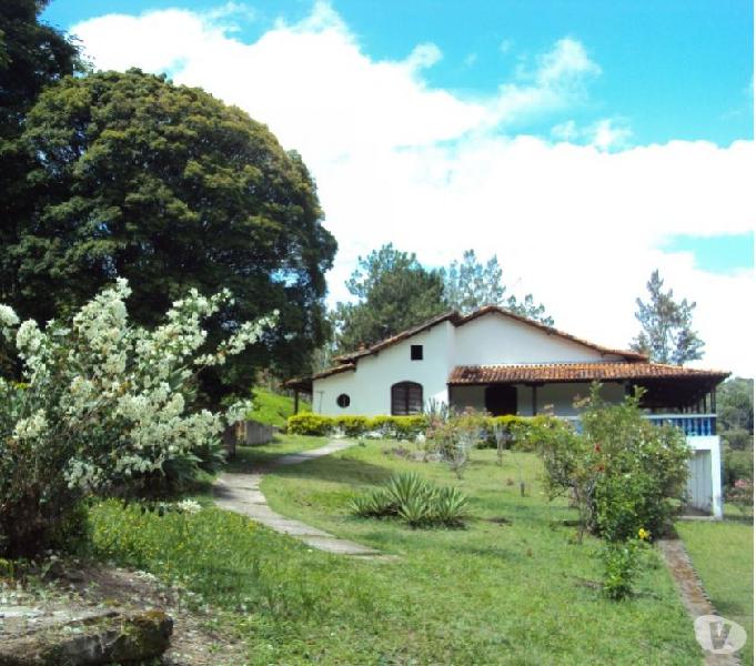Linda Fazenda de 25 hectares em Caeté - Minas Gerais