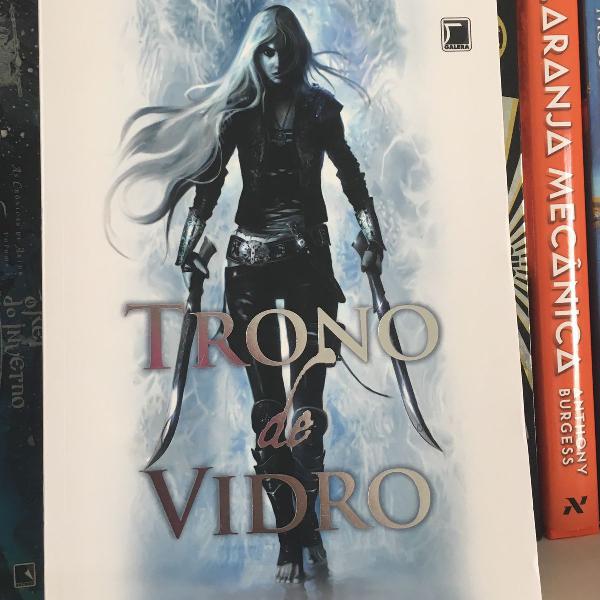 livro trono de vidro