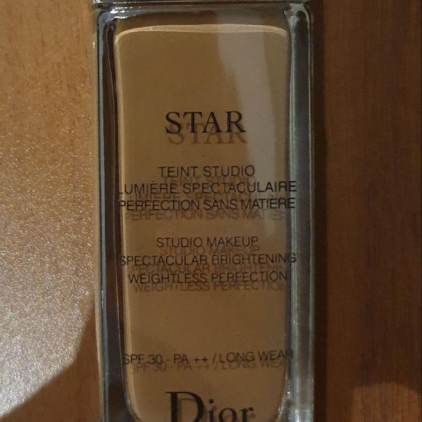 Base Diorskin Star