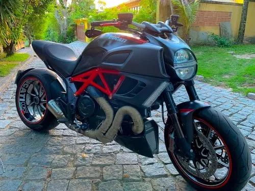 Ducati Diavel Carbon Naked