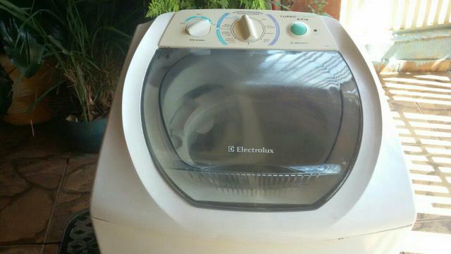 Máquina de lavar Electrolux 06 Kg