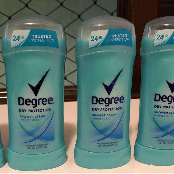 desodorante sólido degree