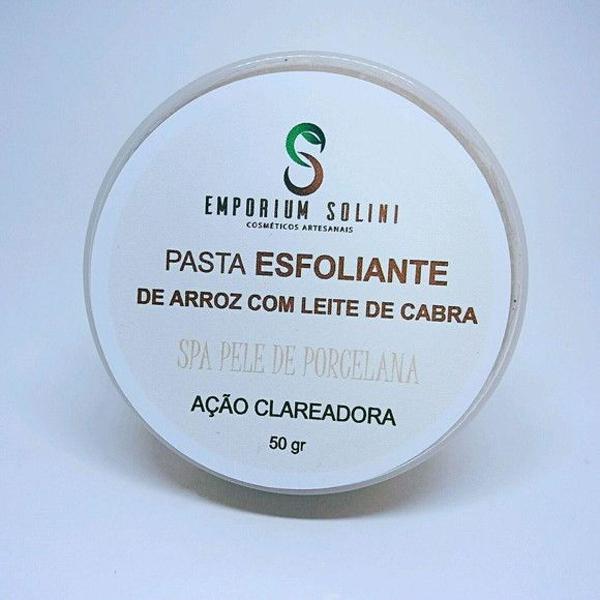 esfoliante para o rosto de água de arroz (ação