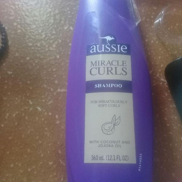 shampoo aussie miracle curls