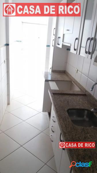 Apartamento com 2 dorms em Londrina - Vitória por 310 mil