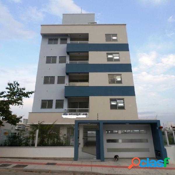 Apto em Areias -São José com dois dormitórios, sacada com