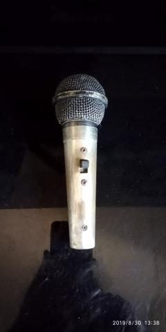 Microfone c/cabo R$ 