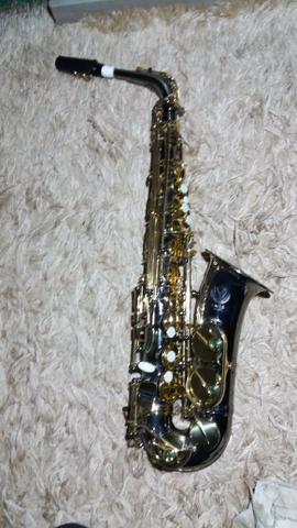 Saxofone Alto Eb - Eagle - Onix e Dourado