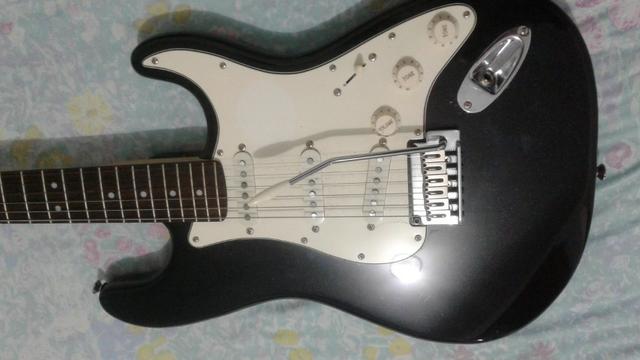 Squier stratocaster standard nova