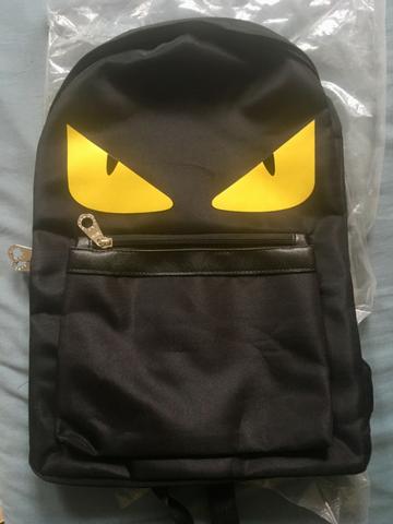 Mochila Costas preta Fendi Nova (Aceito Cartão)