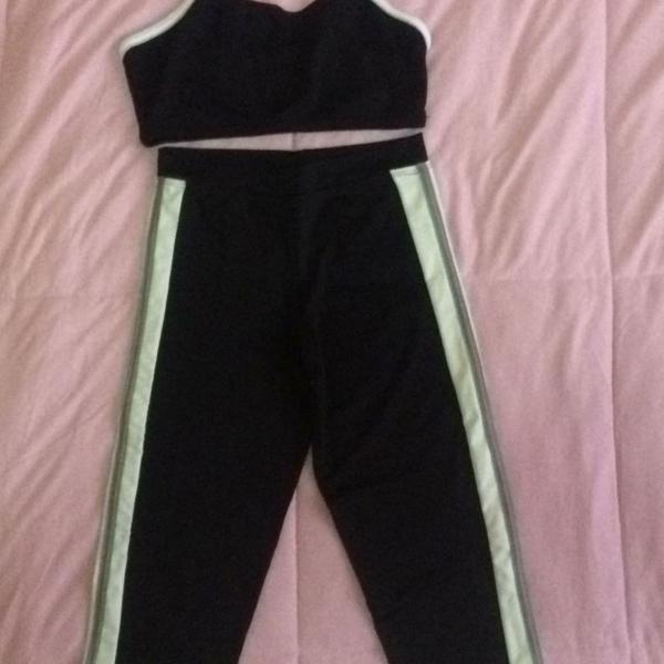 conjunto fitness preto