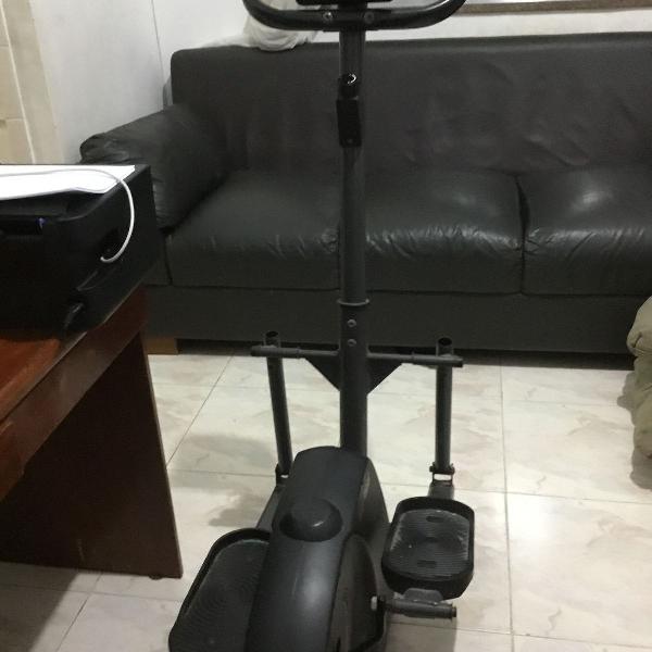 eliptical transport em perfeito funcionamento