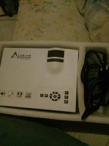 Vendo console ps3 e projetor