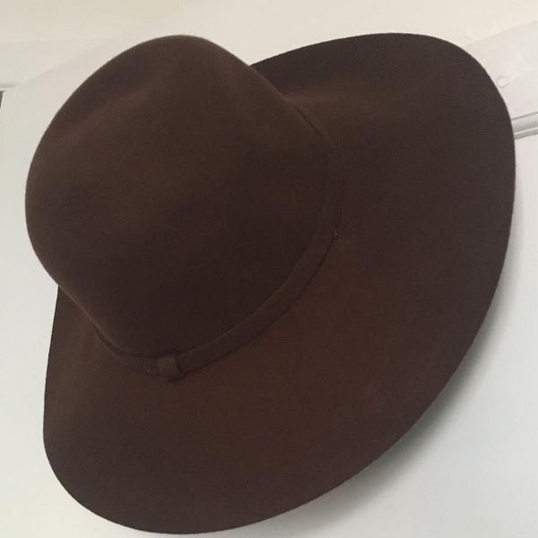 chapéu floppy marrom novo