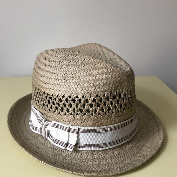 chapéu panamá areia