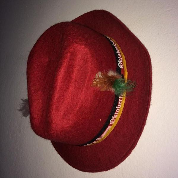 chapéu vermelho oktoberfest