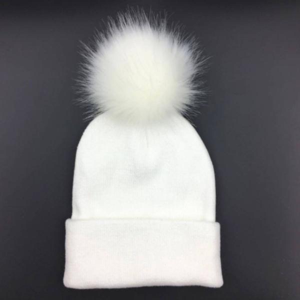 gorro branco pompom