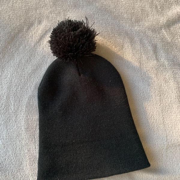 gorro com pom pom