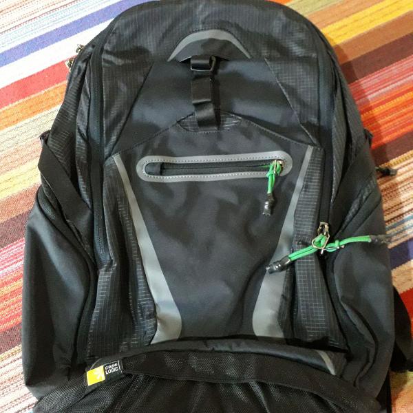 mochila case logic