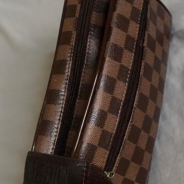 necessárie louis vuitton