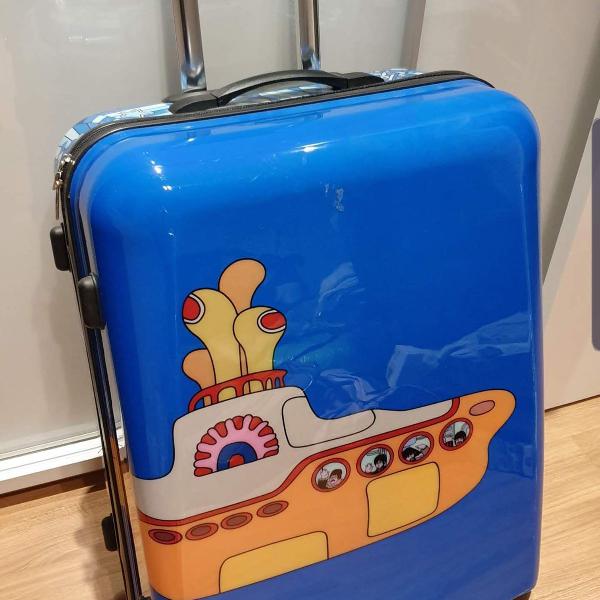 super mala de colecionador beatles yellow submarine!