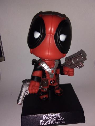 Boneco importado deadpool bubble head na caixa