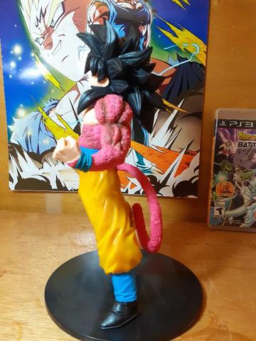 Goku ss4 fugura de ação