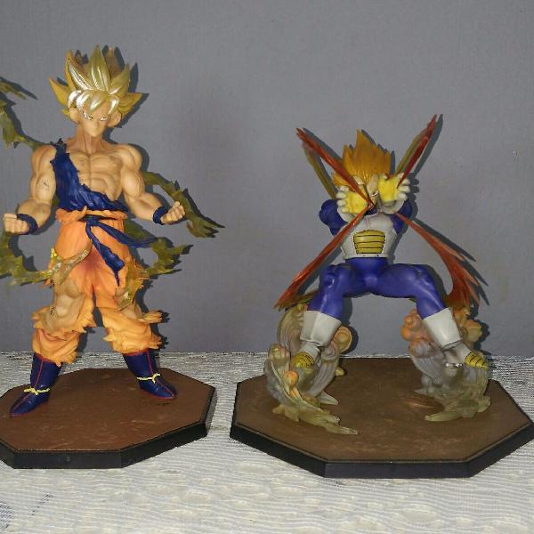 2 Bonecos Dragon Ball Z - Goku e Vegeta