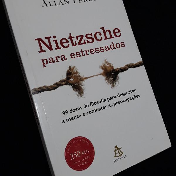Livro - Nietzsche para estressados (Allan Percy)