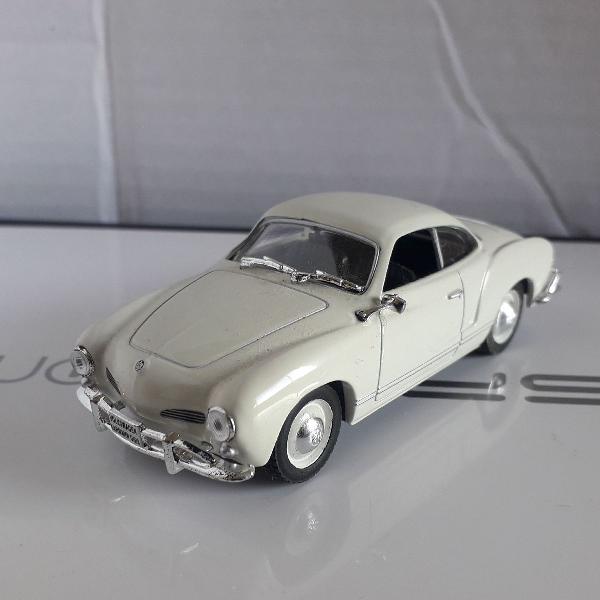 Miniatura Volkswagen Karman-Ghya