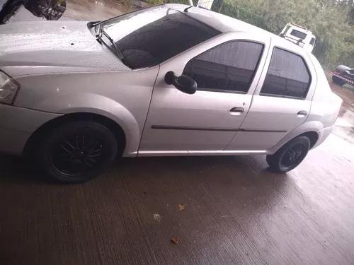 Renault Logan 1.0 16 V